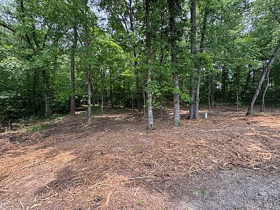 2nd image of 5192 Meadowwood Dr