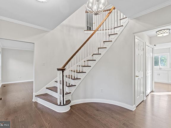 4th image of 6 Ethelwood Ct