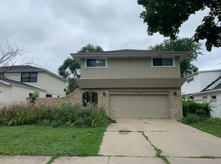 770 S Euclid Ave, Elmhurst, IL 60126