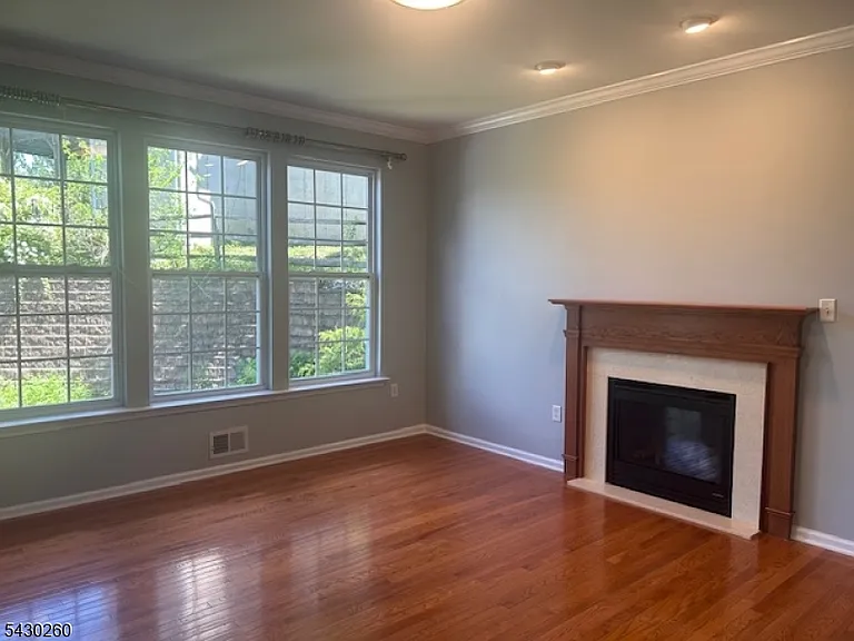 305 Winding Hill Dr — Photo 9