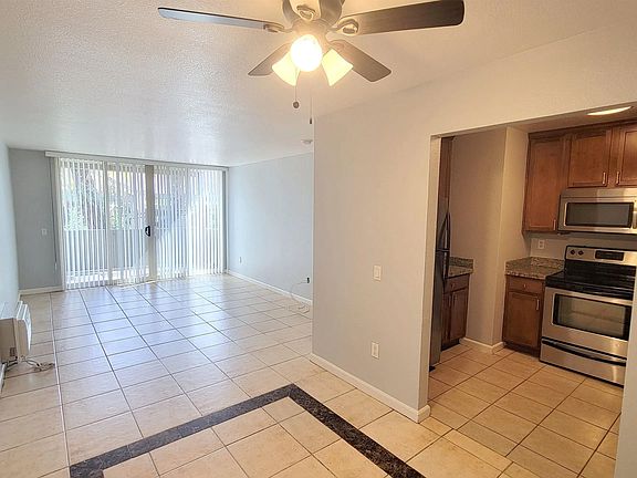 5th image of 1350 N Escondido Blvd APT 39