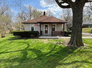 543 Poplar St, Highland, IL 62249