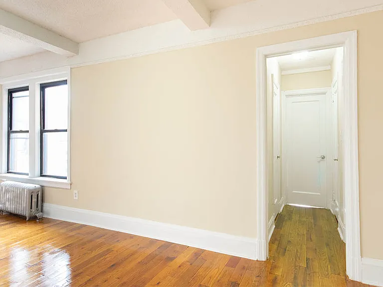 106 S Harrison St — Photo 9