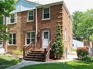 1735 White St, Des Plaines, IL 60018