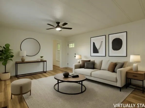 305 W Bryant St, Elm Mott, TX 76640