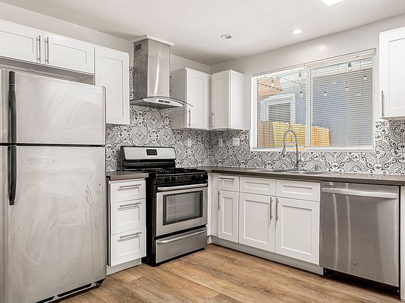 4th image of 6731 Amigo Ave