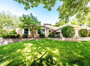 1845 Denton Ridge Ct, Chesterfield, MO 63017