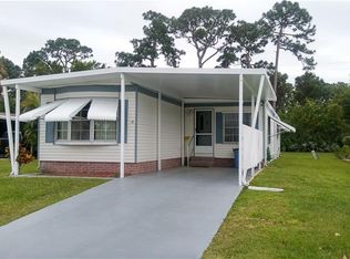 15 La Mesa Ln, Port Saint Lucie, FL 34952
