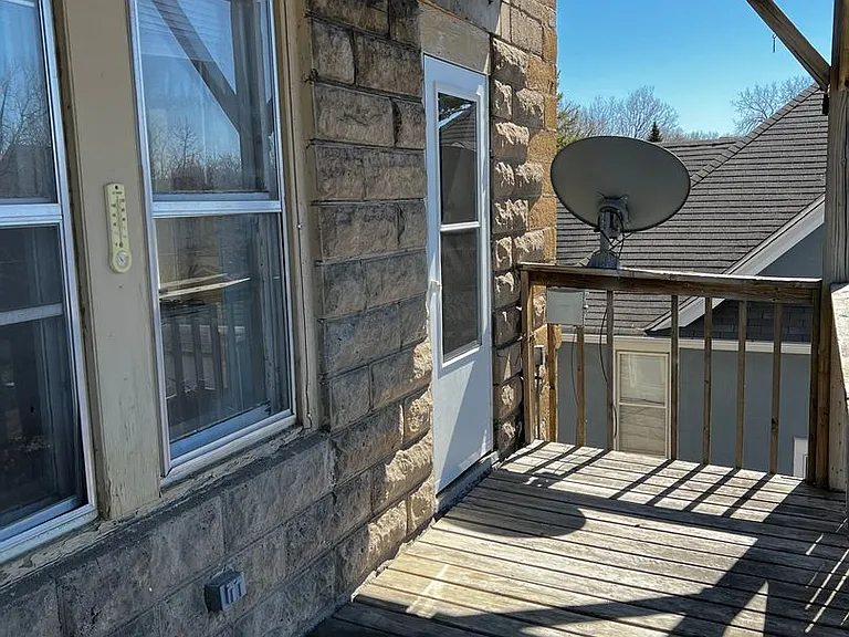 467 Herschel St. — Photo 20