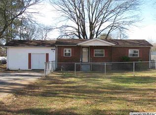 122 Nix Rd, Hazel Green, AL 35750