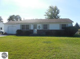151 Roberta Dr, Tawas City, MI 48763