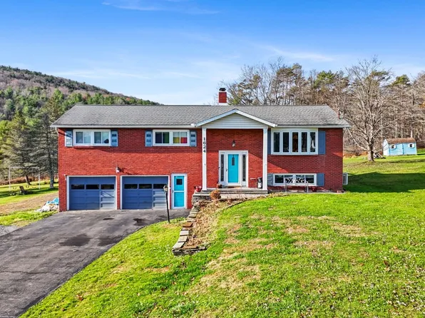 1624 Glenwood Rd, Vestal, NY 13850