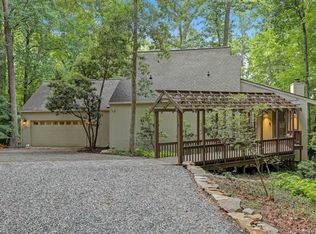 206 Southpoint Dr, Williamsburg, VA