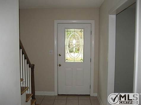 2nd image of 912 Shadowlawn Dr #2