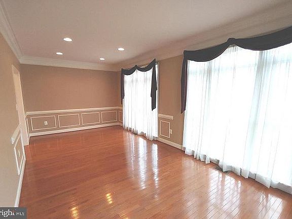 3rd image of 9965 Cyrandall Dr