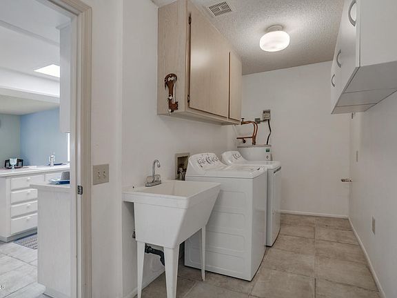 5th image of 12702 W Castle Rock Dr