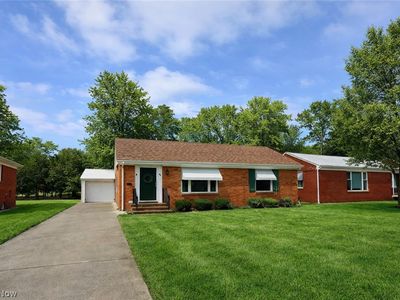 487 Karen Dr, Berea, OH, 44017