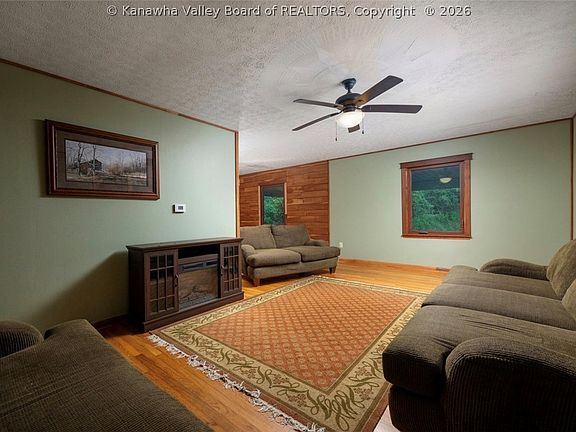 5th image of 247 Upper Falcon Dr