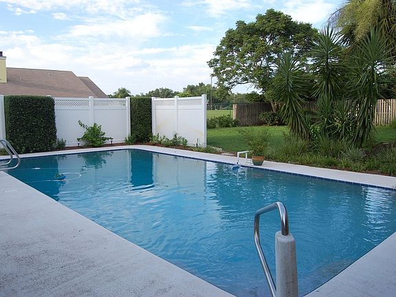 16 x 32 Refinished Pool