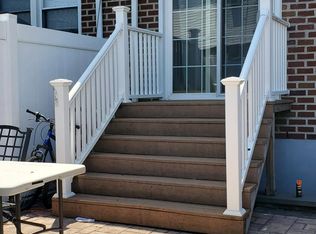 8711 78th Ave, Ridgewood, NY 11385