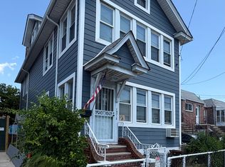 318 Beach 92nd St #1, Far Rockaway, NY 11693
