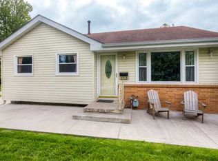 4818 Seneca Ave, Des Moines, IA 50310