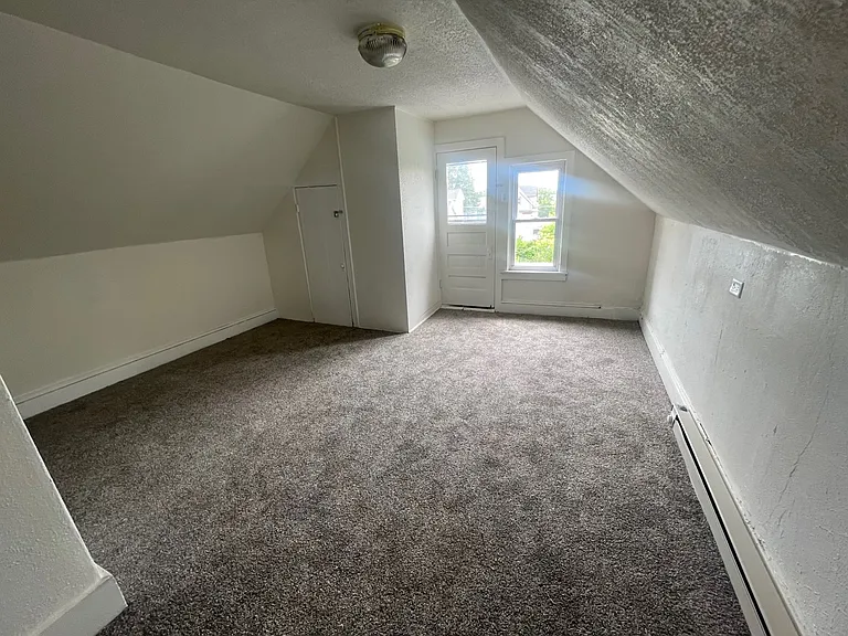 2037 Wiemann Ave — Photo 22