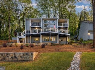 8515 Lake Dr, Snellville, GA 30039
