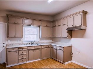 1002 N Turner St, Visalia, CA 93291