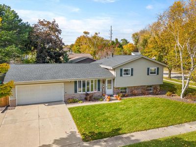 822 Clear View DRIVE, West Bend, WI, 53090