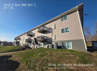 1640 F Ave NW APT 1, Cedar Rapids, IA 52405