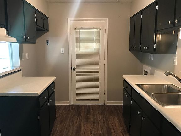 5th image of 58 W Paxton Ln
