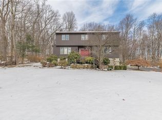 38 Apple Hill Dr, Cortlandt Manor, NY 10567