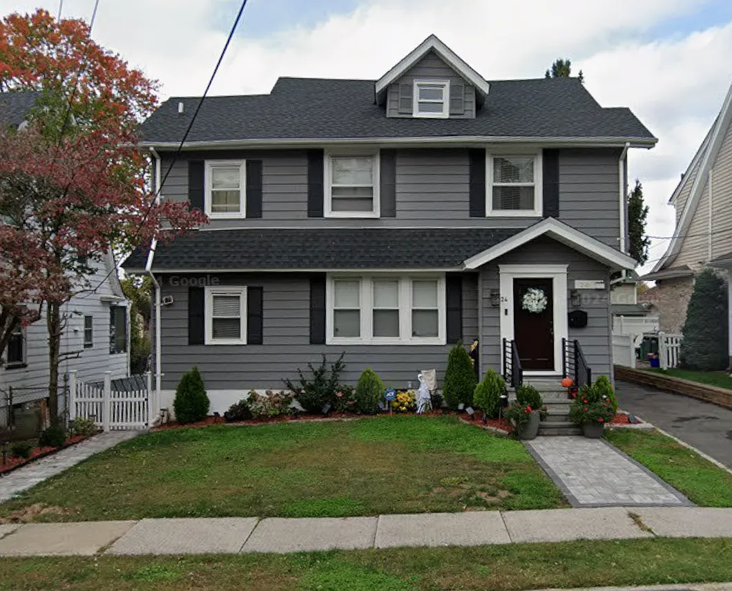 24 Evelyn Pl — Photo 2
