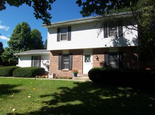 55235 Chamberlain St, South Bend, IN 46628