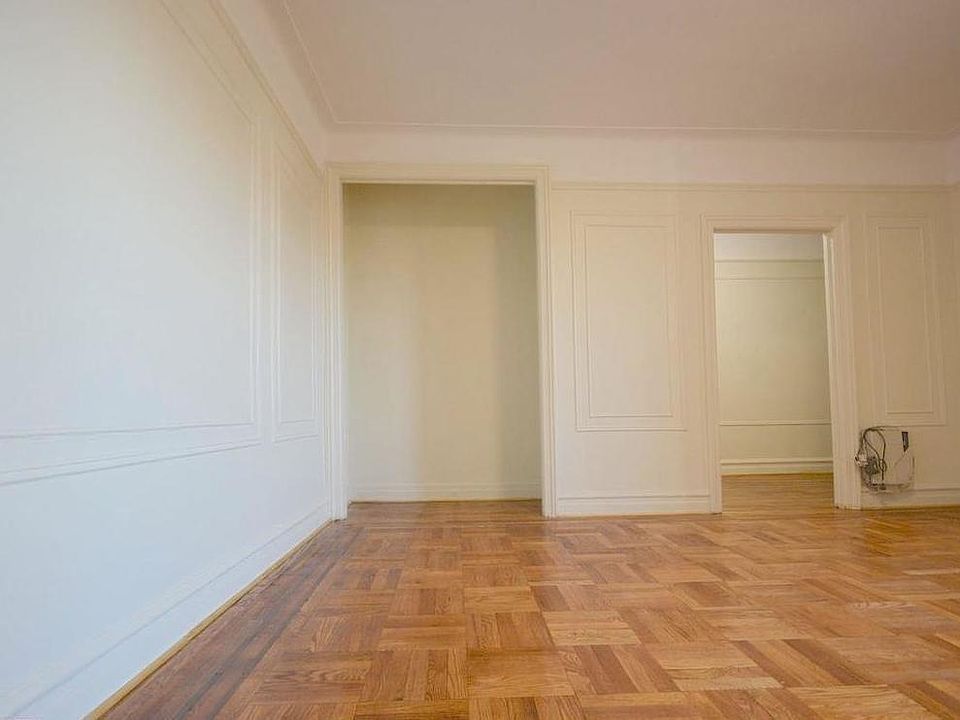 2nd image of 3021 Avenue I APT C5