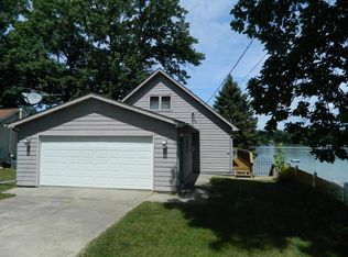 10416 Born St, Three Rivers, MI 49093