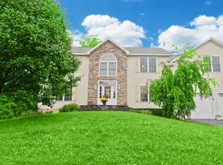 931 Ridge Rd, East Greenbush, NY 12144