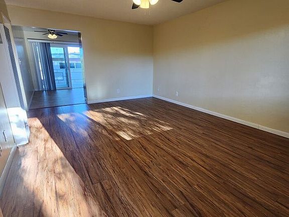 3rd image of 4442 Rosebud Ln APT B