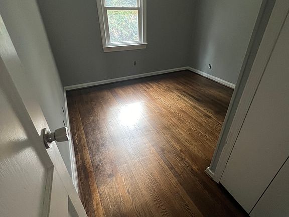 4th image of 5349 Payne Dr