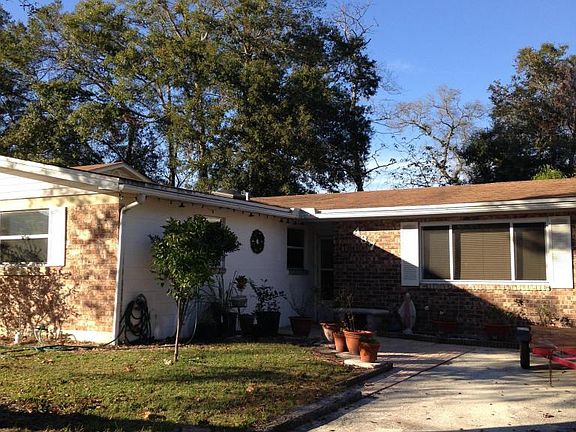 3rd image of 487 Tara Ln