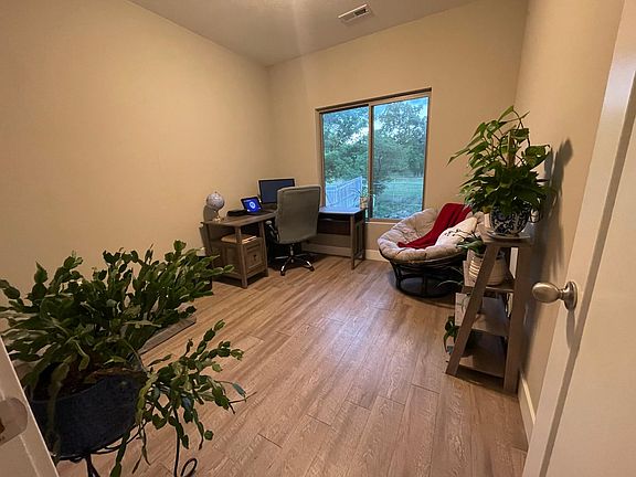 5th image of 3217 E Aster St