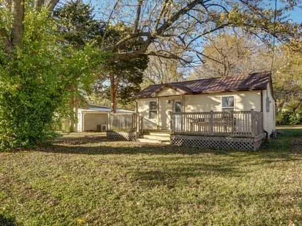 1953 W Thoman Street, Springfield, MO 65803