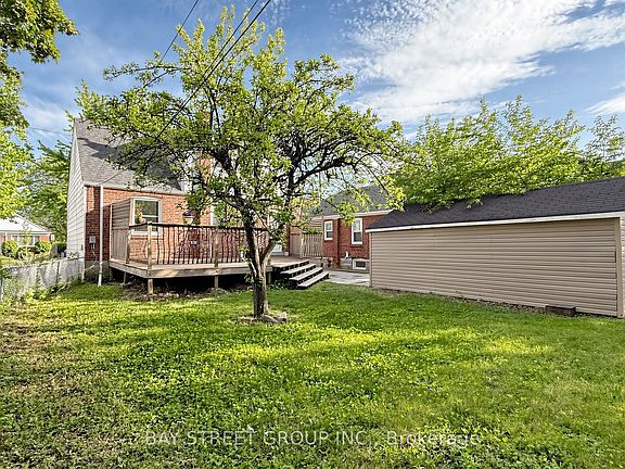5th image of 26 Innismore Cres E