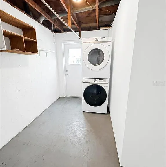 3511 Cambridge St — Photo 8
