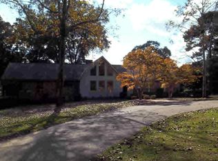 1041 Hillshire Dr, McComb, MS 39648