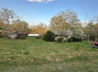 377 Bob Loflin Rd, Denton, NC 27239