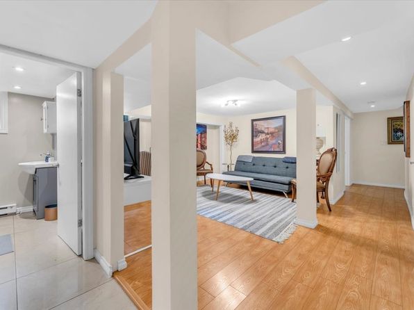 2 bedroom rental in Vancouver — photo 8
