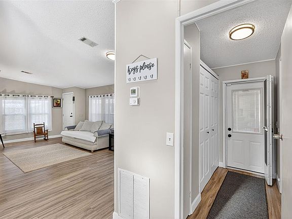 4th image of 439 Loma Linda