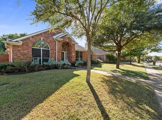 2116 Usa Dr, Plano, TX 75025